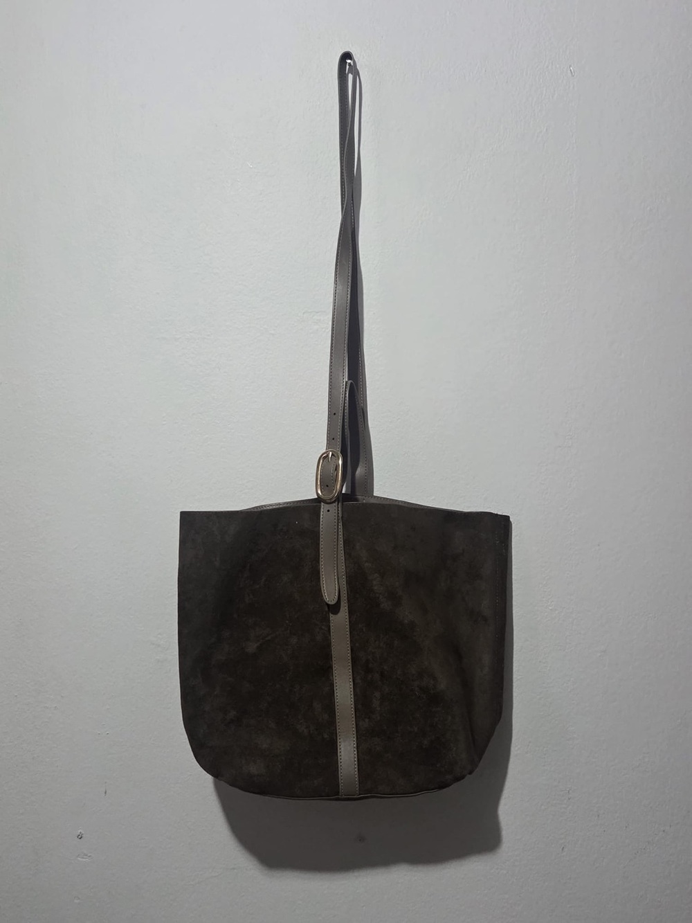 Medium Carrie Tote